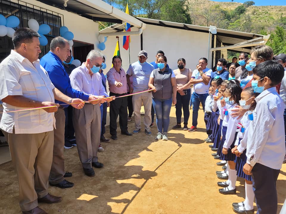Se abrieron nueve escuelas rurales cerradas por Correa