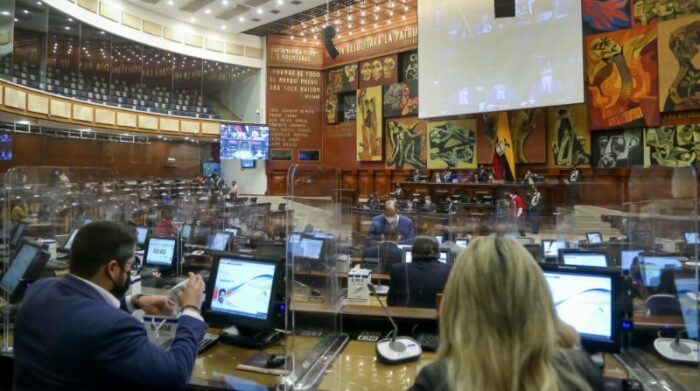 Concejales y asambleístas renuncian a sus cargos para los comicios de 2023