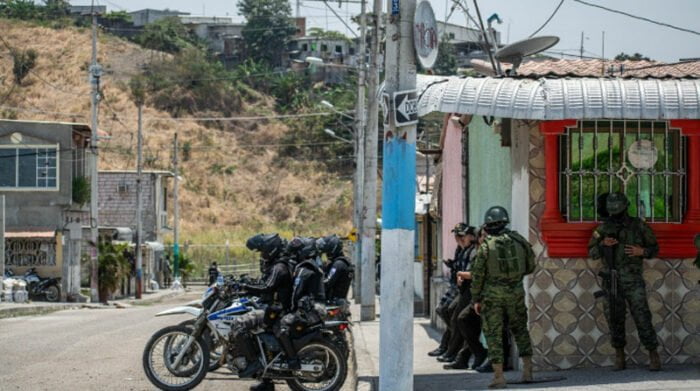 Organizaciones denuncian que intervención militar segrega y criminaliza a población en Guayaquil