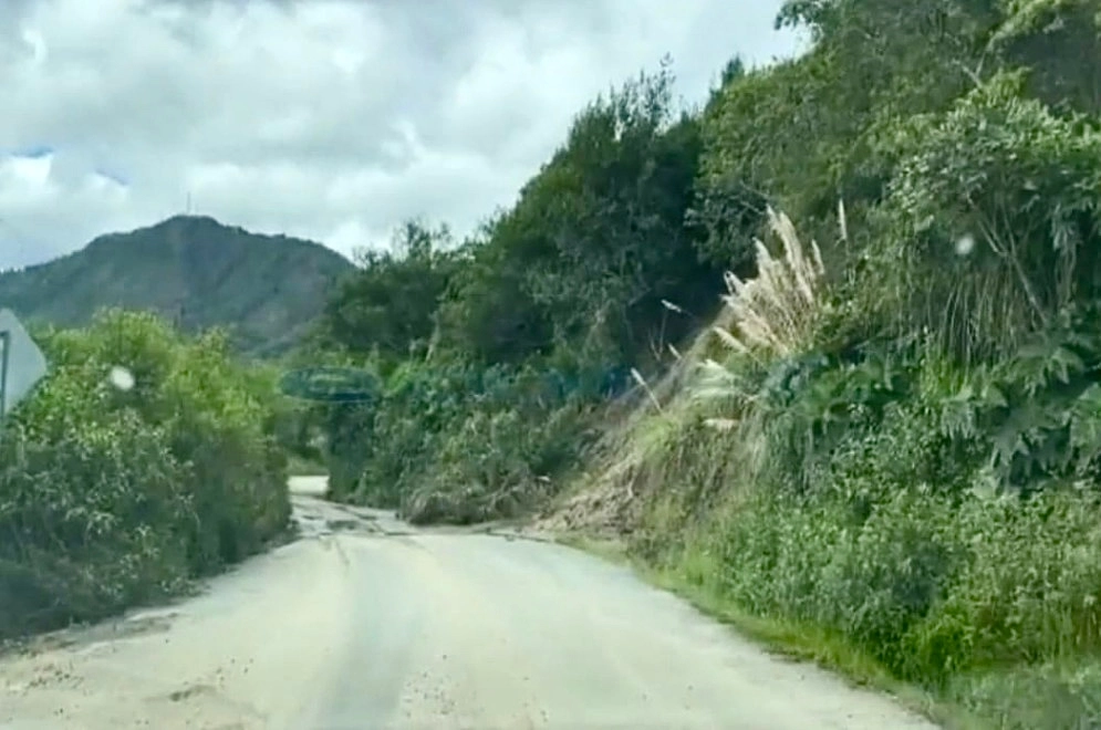 Vía antigua a Catamayo en el olvido, nadie quiere darle mantenimiento