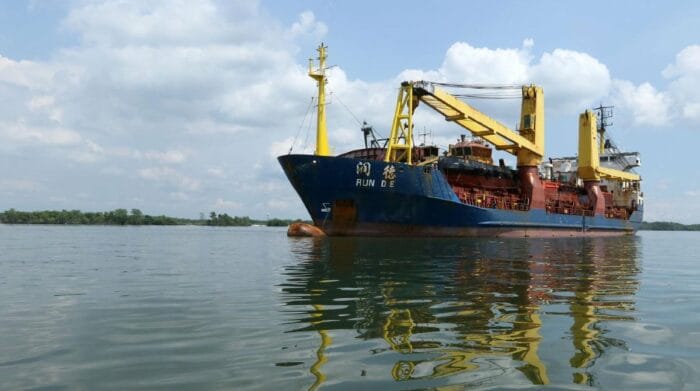 La draga que se utilizará para el dragado del río Guayas arribó a Guayaquil