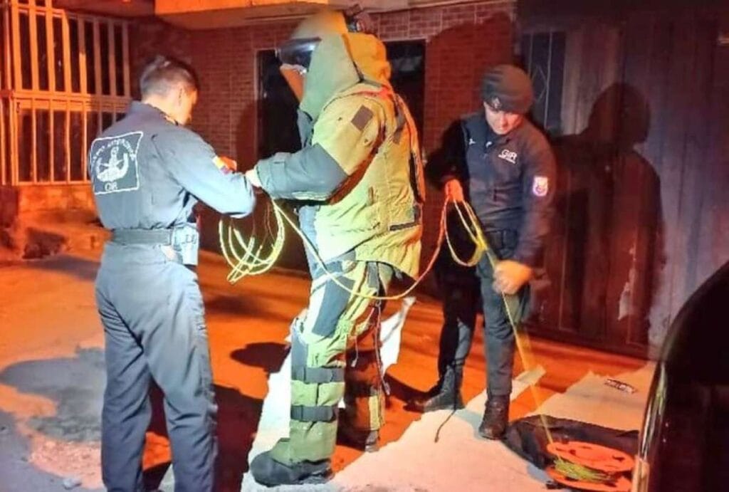 Quito: Policía investiga artefacto explosivo encontrado en el norte