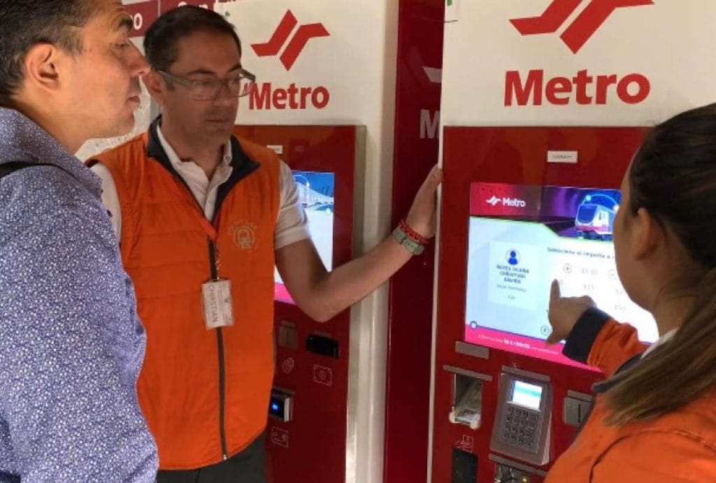 Así pueden viajar en el Metro extranjeros y quienes no vivan en Quito