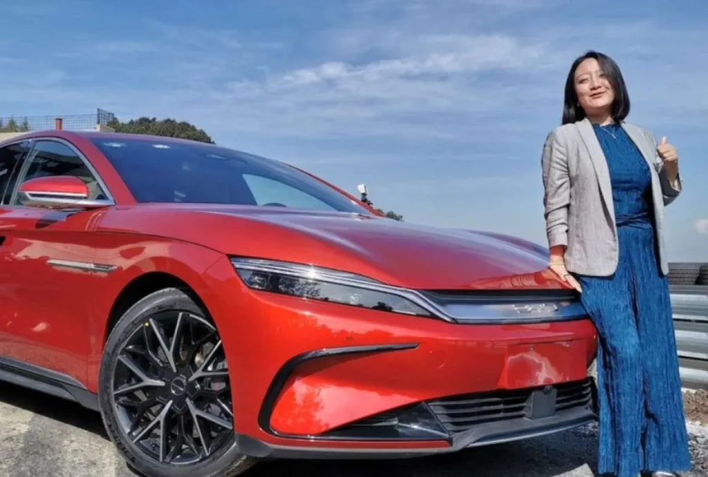 China reduce la demanda de petróleo gracias a los autos eléctricos
