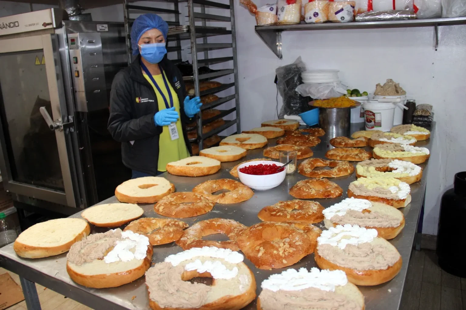 Arcsa realizó controles sanitarios en panaderías y pastelerías