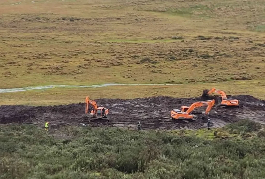 Emergencia por agua: Maquinaria, evaluación de riesgos y tanqueros es parte de la ayuda de Gobierno a Quito