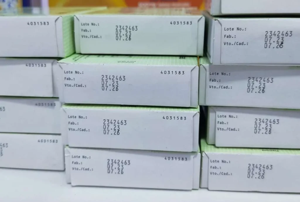 Quito: Clausuran farmacia que vendía medicamentos caducados