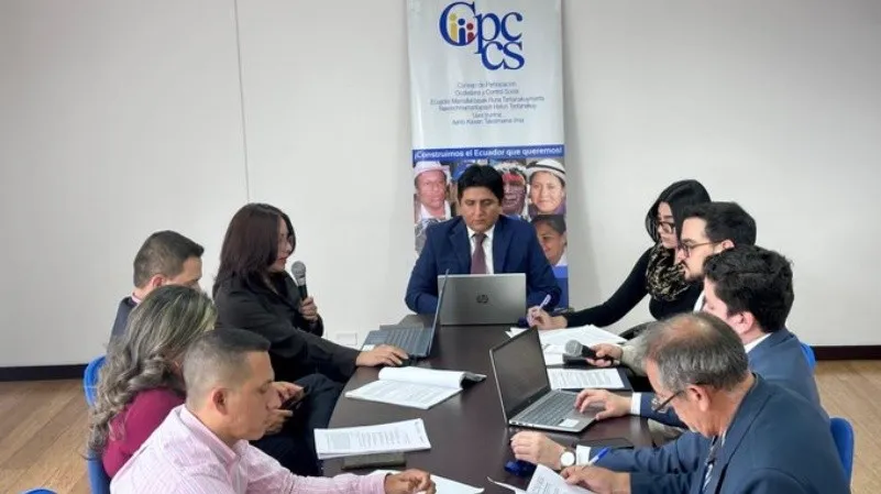 Renovación del CNE sigue estancada: Comisión exige acción al Cpccs