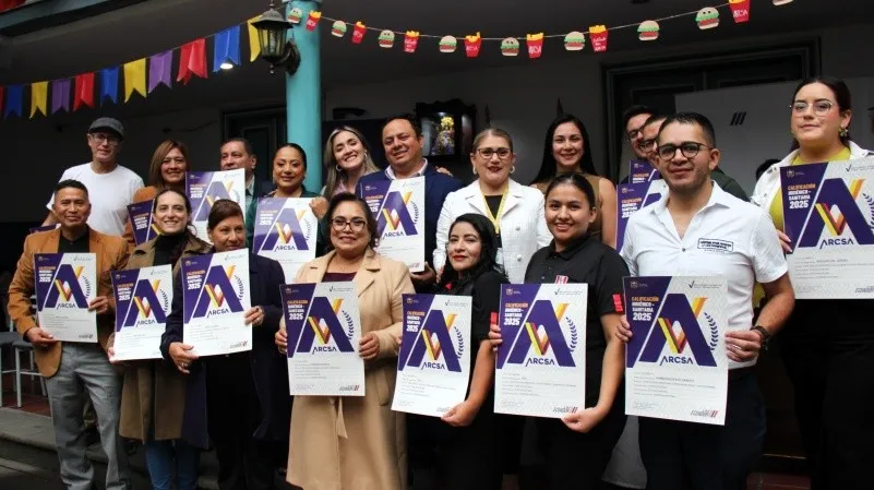 ARCSA reconoce a 15 establecimientos de comida rápida en Loja