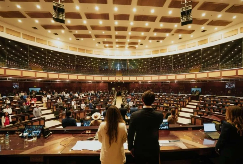 Niels Olsen anunció la depuración de 40 funcionarios de la Asamblea Nacional