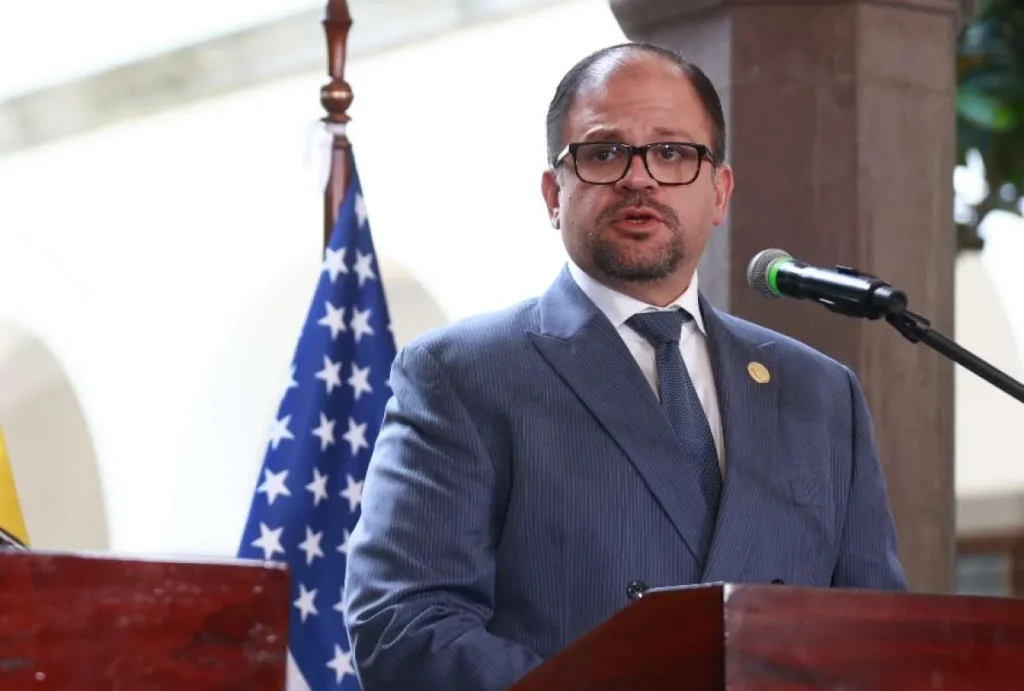 Reimberg denuncia a fiscal por liberar a presuntos asesinos