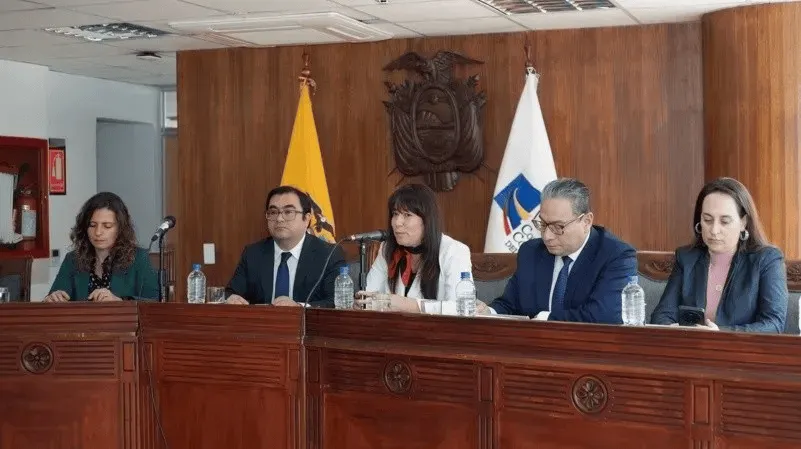 CC agenda audiencias por leyes suspendidas en Ecuador