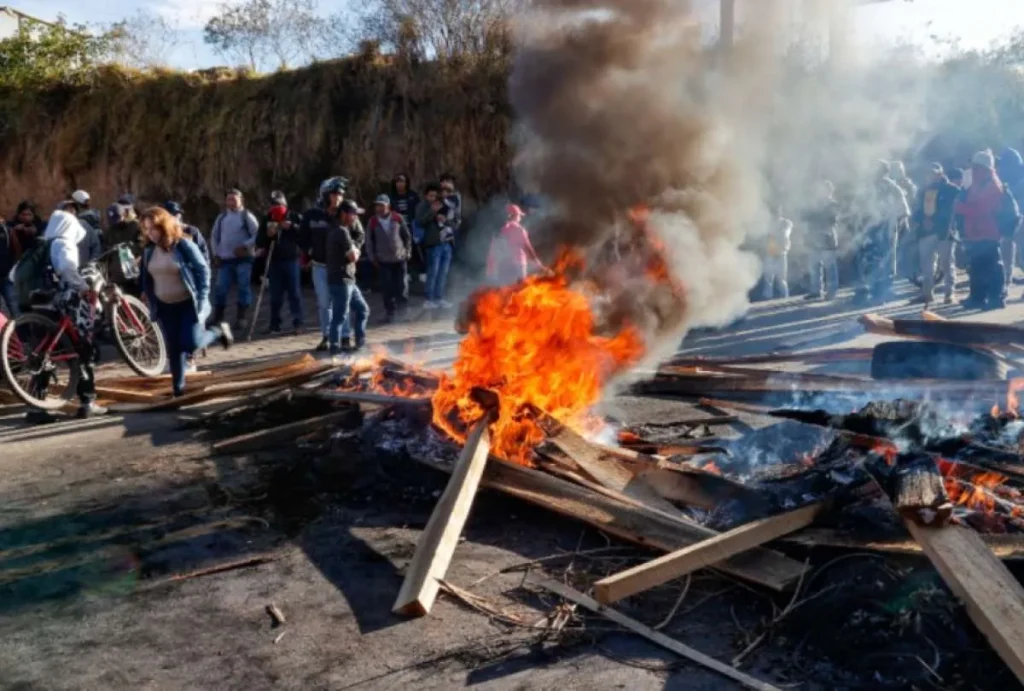 Manifestaciones cierran vías en Sierra norte y Amazonía