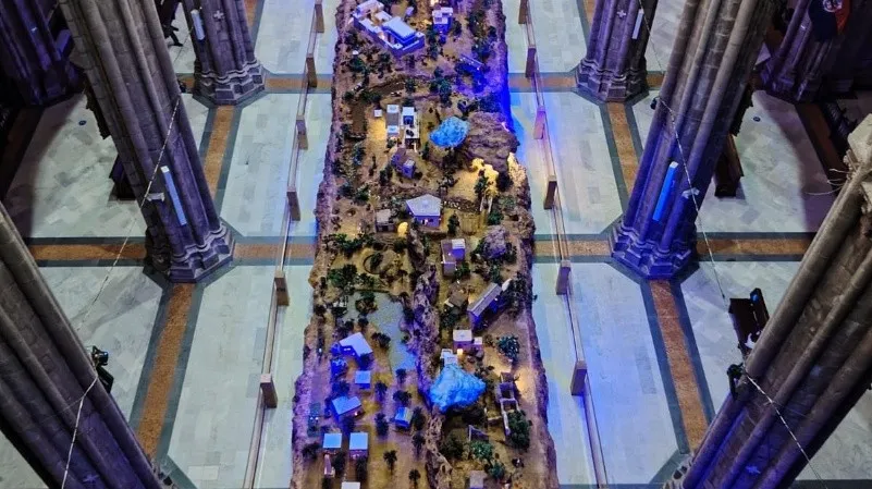 Pesebre lojano se expone en Quito con 170.000 figuras
