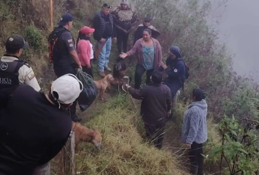 Hallan con vida a Lucas Campaña en el cerro Puñay