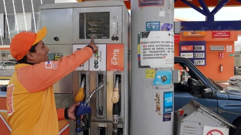 Ecuador recorta subsidios, pero crece gasto del IESS