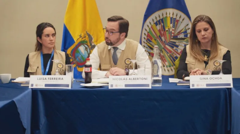 Observadores vigilan la transparencia del proceso electoral 2025