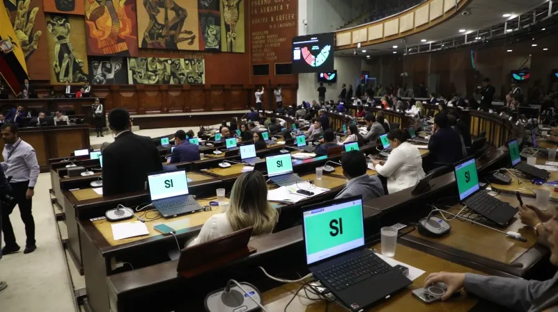 Corte Constitucional mantiene suspendida la Ley de Inteligencia bqnoticias