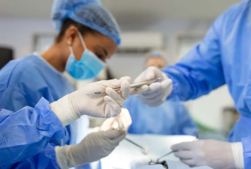 Cirugía traumatológica avanza con técnicas mínimas cirugía traumatológica mínimamente invasiva