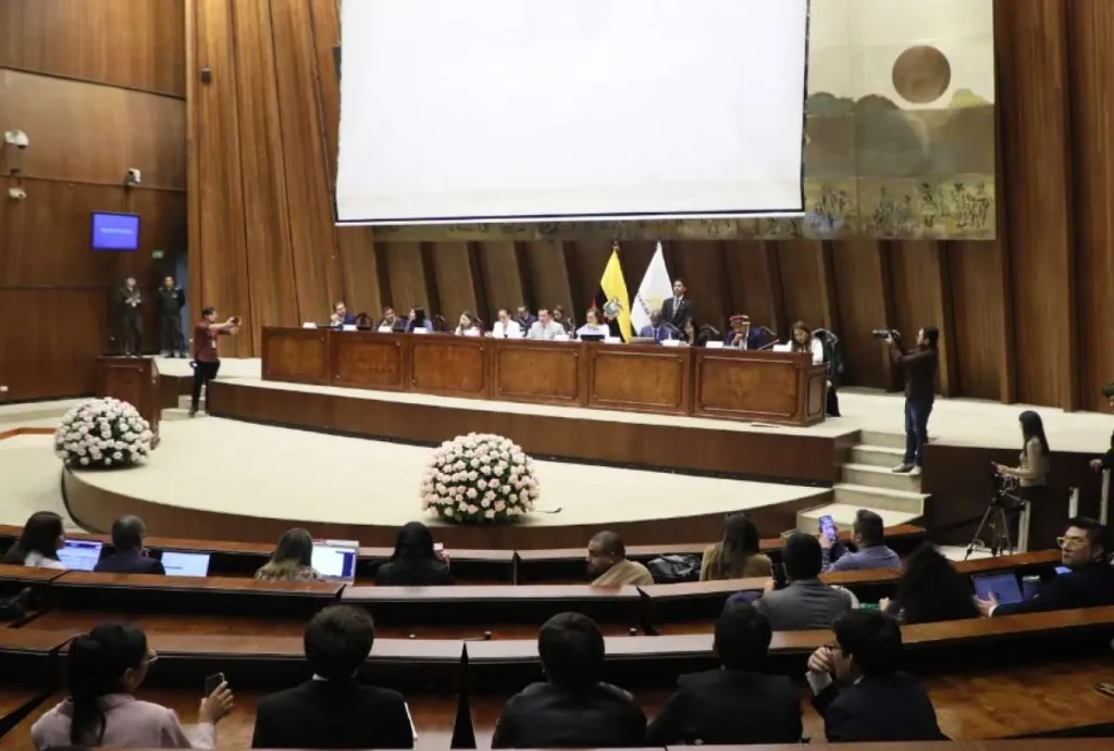 Avanza juicio político contra Mario Godoy en la Asamblea