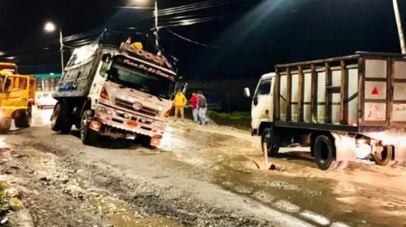 Transportistas de Loja alertan grave deterioro vial bqnoticias