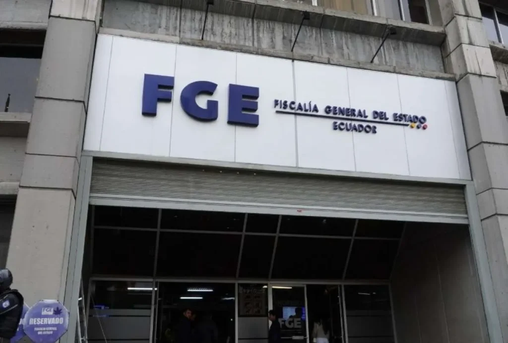 postulantes Fiscal General Ecuador