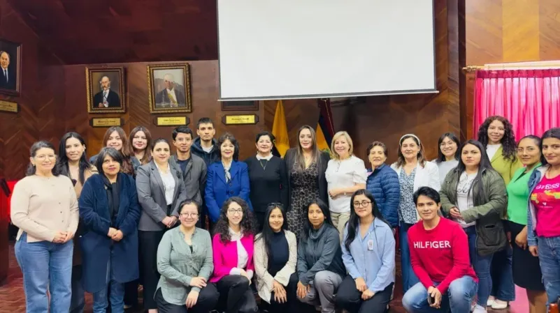 Loja reconoce a la Mujer del Año y mujeres destacadas reconocimiento mujer destacada Loja