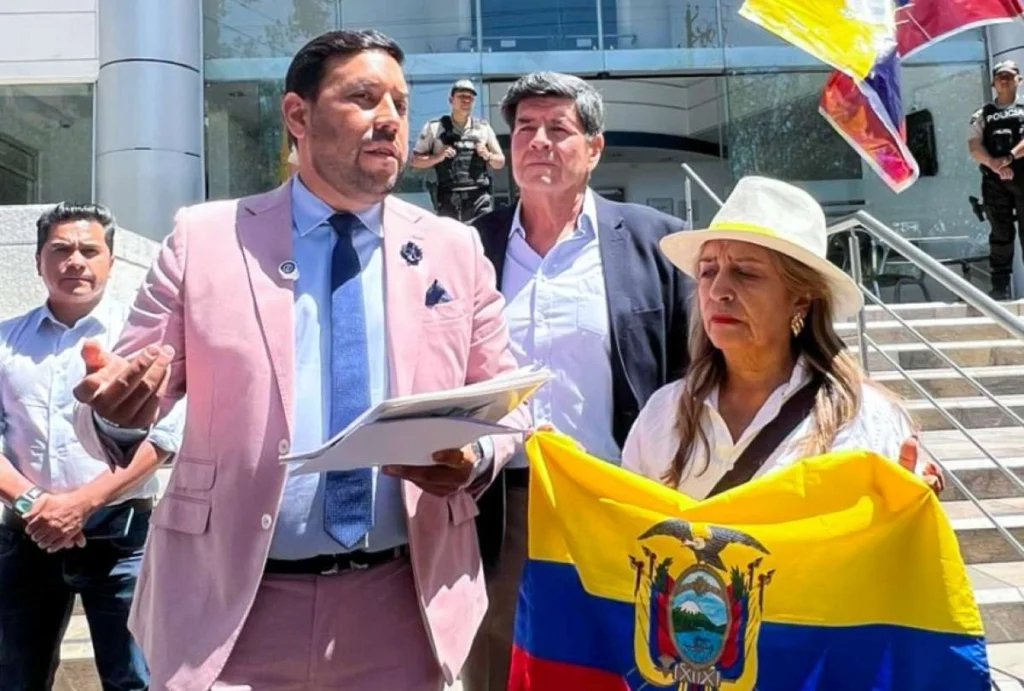 GAD Cumbayá presenta amicus por reforma al COOTAD GAD Cumbayá presenta amicus por reforma al COOTAD