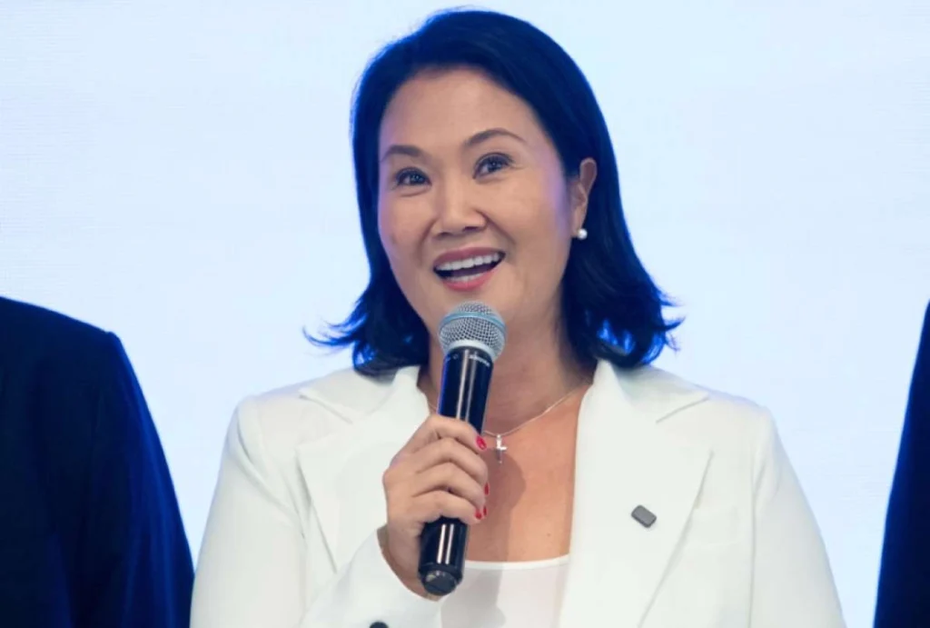 Perú irá a segunda vuelta entre Fujimori y López