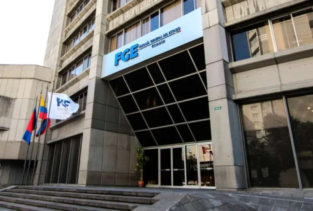 Fiscalía Ecuador: inicia calificación de méritos