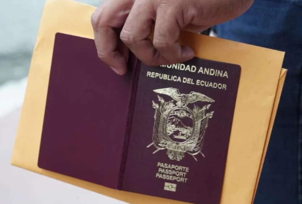 España aprueba regularización masiva de migrantes