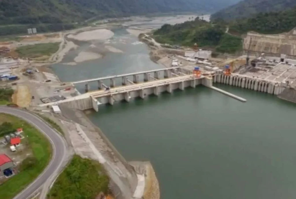 Crecida del río Coca afecta dique de Coca Codo Sinclair