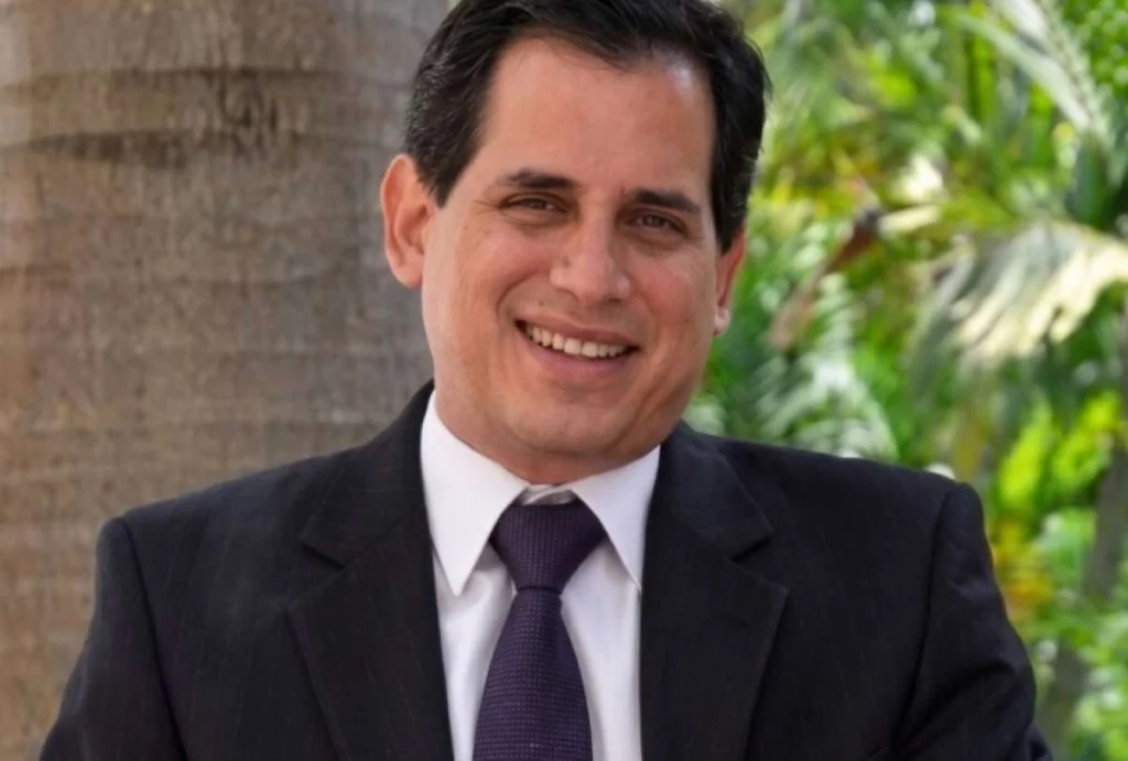 Juan Carlos Blum asume Ministerio de Energía