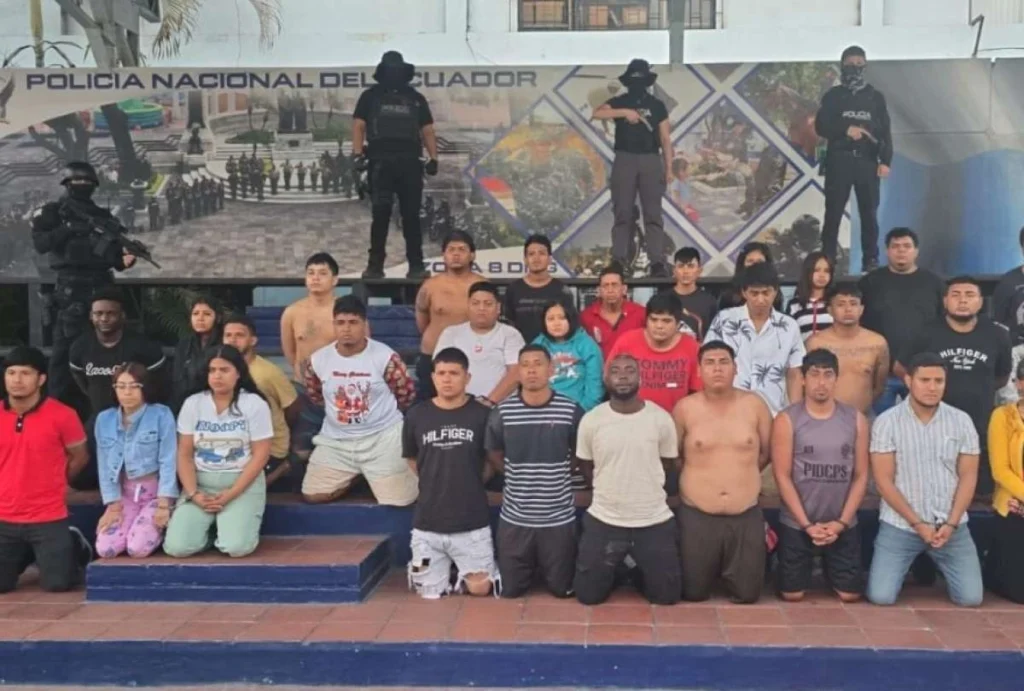 Finaliza el toque de queda en Ecuador
