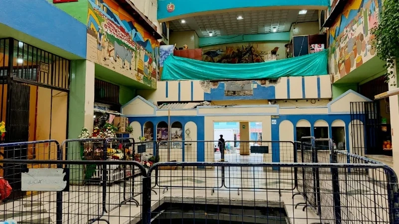 Gradas eléctricas paralizadas afectan al Mercado Loja Gradas eléctricas paralizadas afectan al Mercado Loja