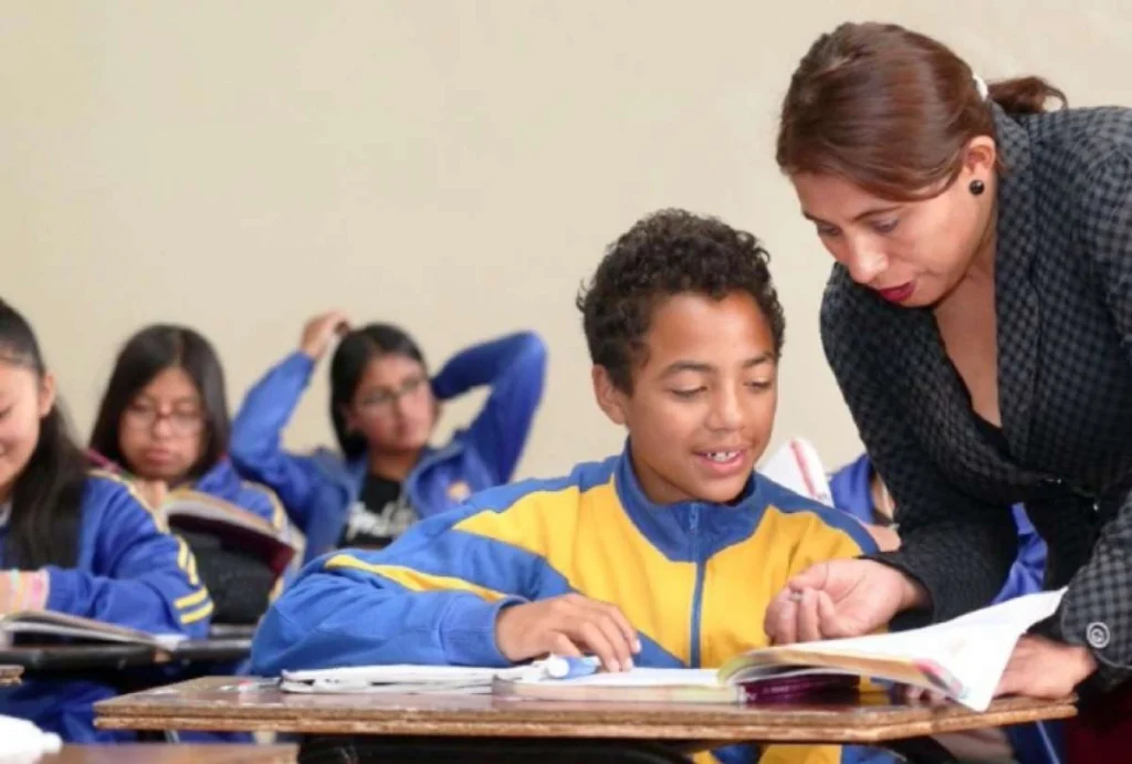 Docentes tendrán descanso por actividades los sábados