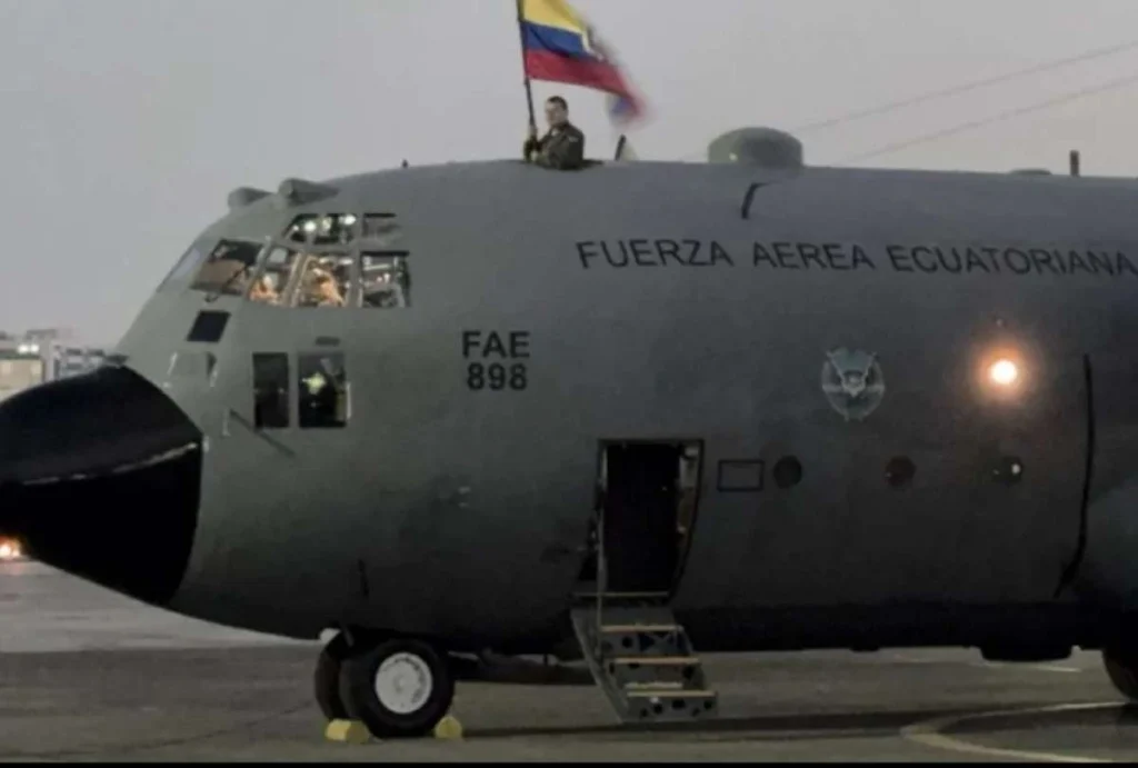 Ecuador envía ayuda humanitaria a Venezuela por vía aérea Ecuador envía ayuda humanitaria a Venezuela por vía aérea