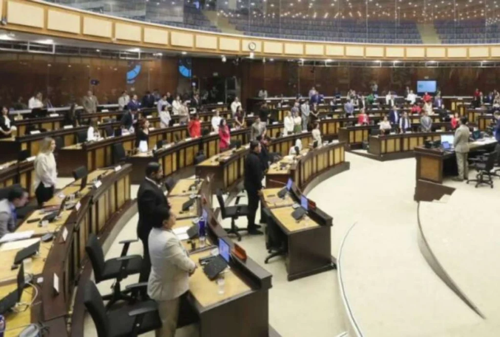 Asamblea aprueba Ley de Extradición en Ecuador Asamblea aprueba Ley de Extradición en Ecuador